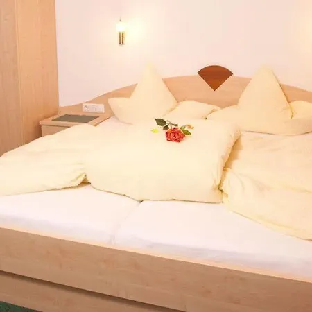Felsenhof 3*