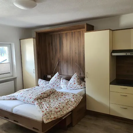 Felsenhof Aparthotel 3*