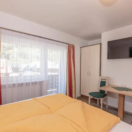 Felsenhof 3*