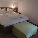 Felsenhof Λάνγκενφελντ