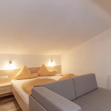 Felsenhof Aparthotel 3*