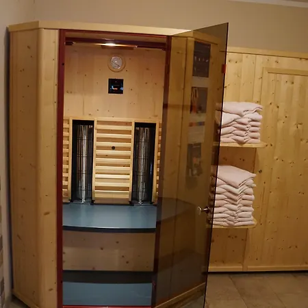 Felsenhof Aparthotel 3*