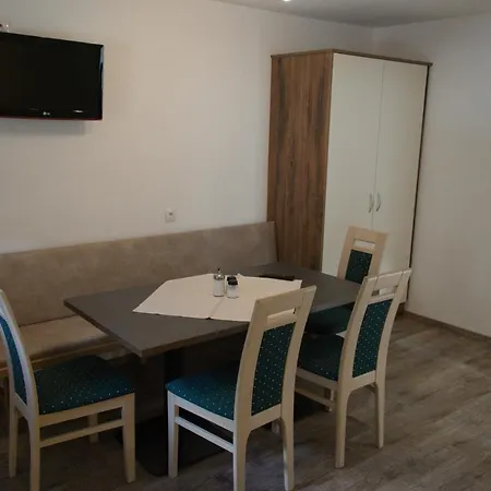 Felsenhof Aparthotel