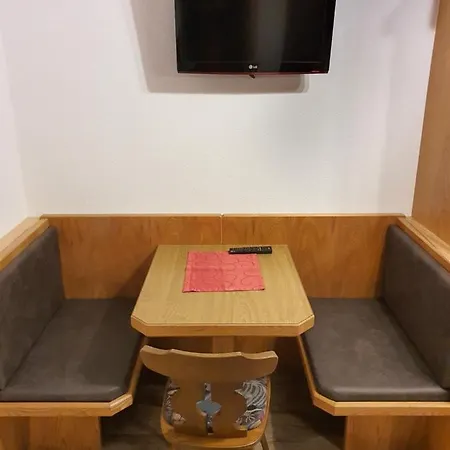 Aparthotel Felsenhof Langenfeld