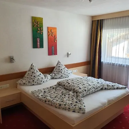 Felsenhof Aparthotel 3*