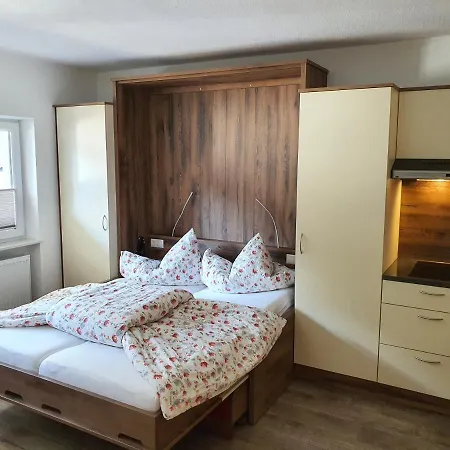 Felsenhof Aparthotel 3*